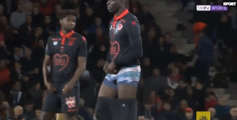 西甲：巴萨客场3-1战胜赫罗纳（西甲：巴萨做客3比1力克赫罗纳）