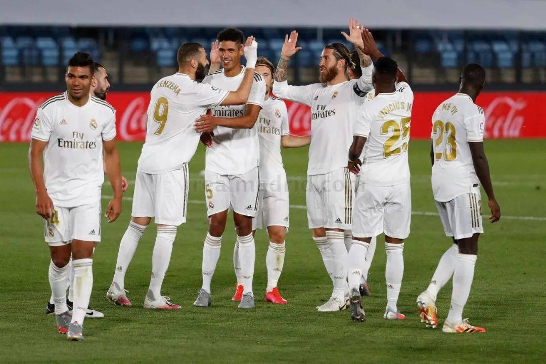 曼纳：尤文球衣为胜利而造，那不勒斯的球衣为梦想而造