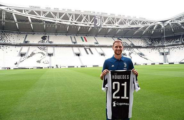 记者：迈阿密国际希望买断从塞尔塔租借来的前锋阿连德